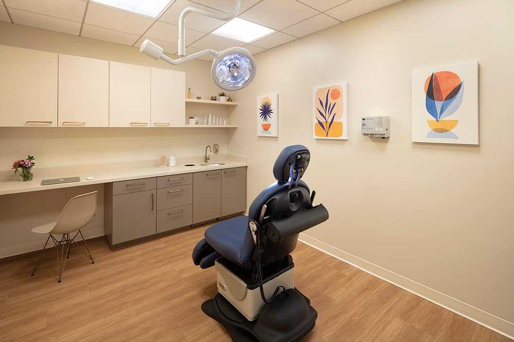 Illustra Dermatology - Exam Room